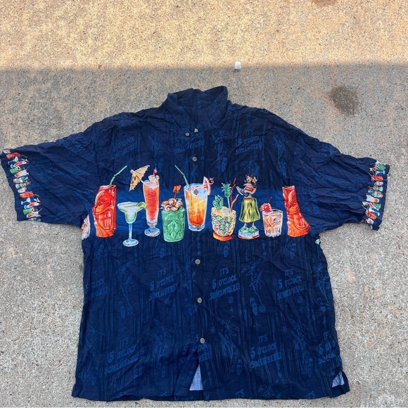 VINTAGE Big Dogs Shirt Blue Hawaiian Button Up Rayon Tropical Drinks - Picture 2 of 8